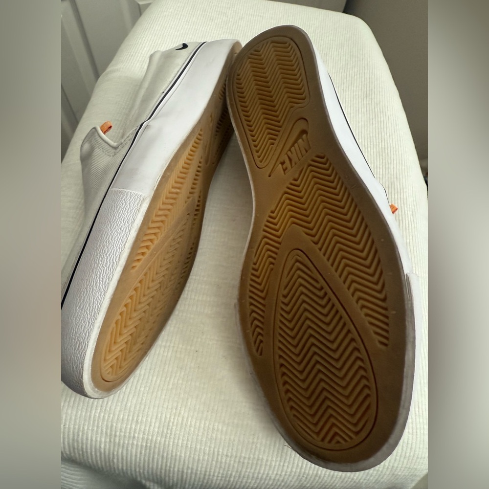 Nike Court Royal White Canvas Slip-On Loafers - Picture 4 of 4
